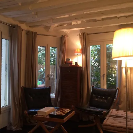 Le Marais Maison En 아파트