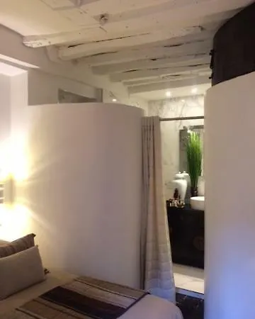 Apartment Le Marais Maison En
