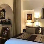 Le Marais Maison En Апартаменты