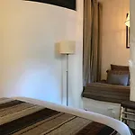 Le Marais Maison En Апартаменты
