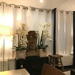 Le Marais Maison En * Париж